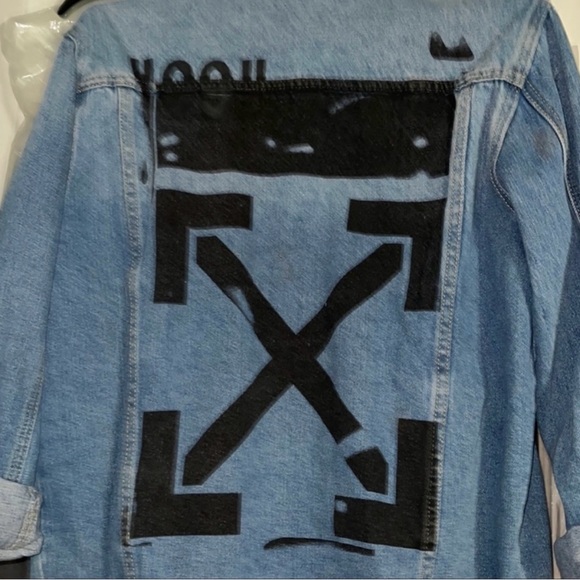Off white jacket - Picture 1 of 4